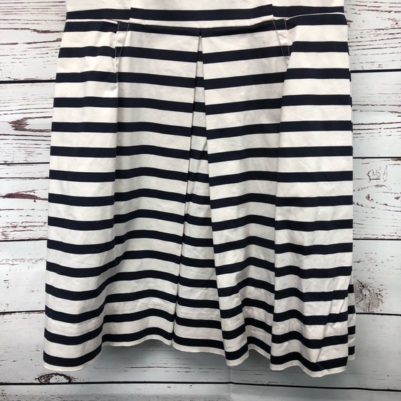 Gap Skater fit n flare navy white stripe dress - Picture 3 of 9